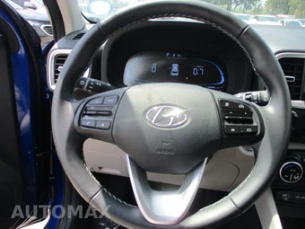 2025 Hyundai Venue SEL - miniatura 19
