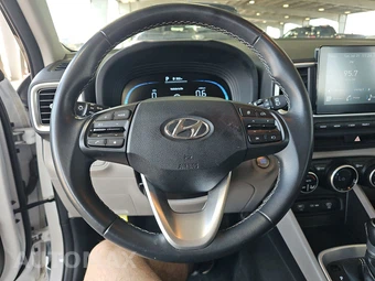 2025 Hyundai Venue SEL – miniatura 10