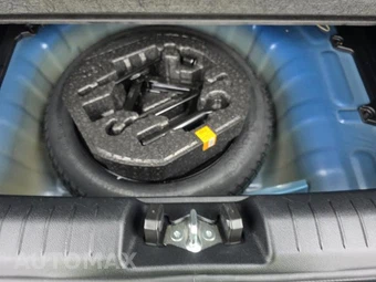 2025 Hyundai Venue SEL - miniatura 18