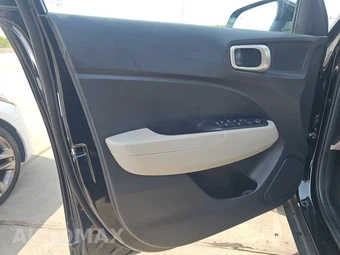 2025 Hyundai Venue SEL - miniatura 9
