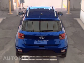 2025 Hyundai Venue SEL - miniatura 5