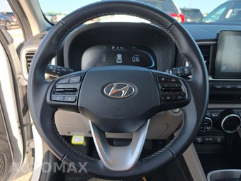 2025 Hyundai Venue SEL - miniatura 10