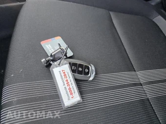 2025 Hyundai Venue SEL - miniatura 2