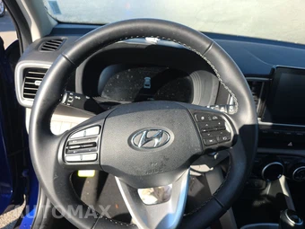 2025 Hyundai Venue SEL - miniatura 10