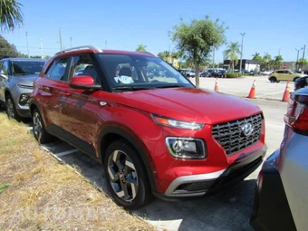 2025 Hyundai Venue SEL - miniatura 6