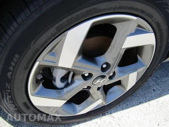 2025 Hyundai Venue SEL - miniatura 8