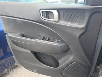 2025 Hyundai Venue SEL – miniatura 9