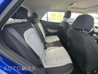2025 Hyundai Venue SEL - miniatura 16