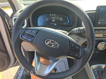 2025 Hyundai Venue SEL - miniatura 10