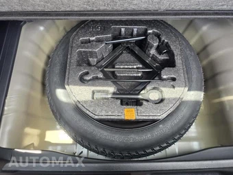 2025 Hyundai Venue SEL - miniatura 16