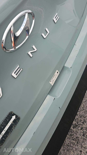 2025 Hyundai Venue SEL - miniatura 26