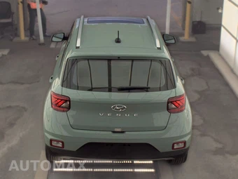 2025 Hyundai Venue SEL - miniatura 5