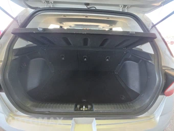 2025 Hyundai Venue SEL – miniatura 16