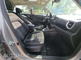 2025 Hyundai Venue SEL - miniatura 15
