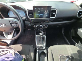 2025 Hyundai Venue SEL - miniatura 7