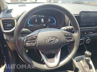 2025 Hyundai Venue SEL - miniatura 10