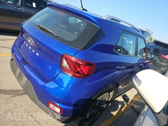 2025 Hyundai Venue SEL - miniatura 4