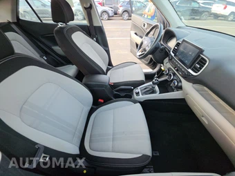2025 Hyundai Venue SEL - miniatura 8