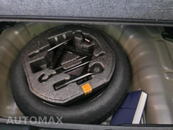 2025 Hyundai Venue SEL - miniatura 24