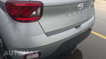 2025 Hyundai Venue SEL - miniatura 21
