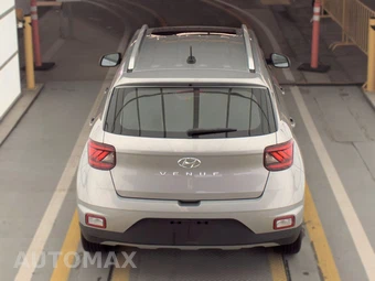 2025 Hyundai Venue SEL - miniatura 5