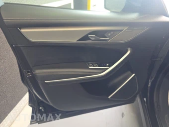 2025 Jaguar F-PACE R-Dynamic S – miniatura 9