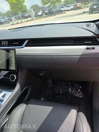 2025 Jaguar F-PACE R-Dynamic S – miniatura 16