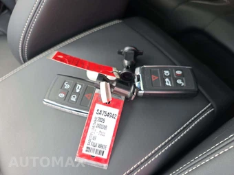 2025 Jaguar F-PACE R-Dynamic S – miniatura 5