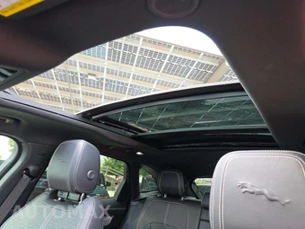2025 Jaguar F-PACE R-Dynamic S – miniatura 8