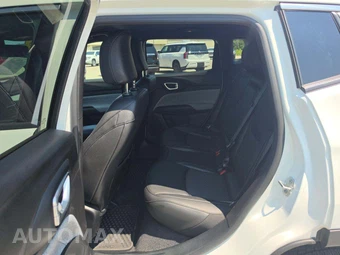 2025 Jeep Compass Latitude - miniatura 10