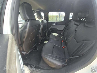 2025 Jeep Compass Latitude - miniatura 13