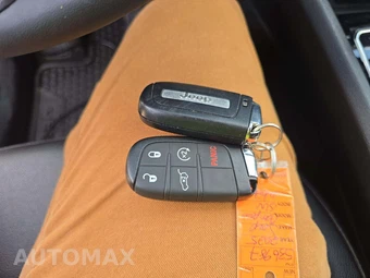 2025 Jeep Compass Latitude - miniatura 8