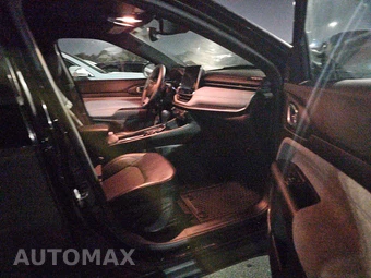 2025 Jeep Compass Latitude - miniatura 8