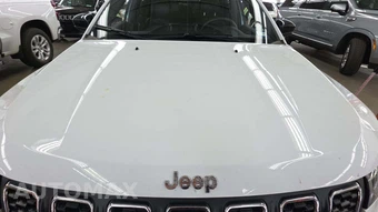 2025 Jeep Compass Latitude - miniatura 21