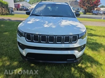 2025 Jeep Compass Latitude - miniatura 2