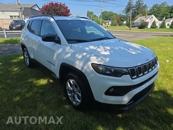 2025 Jeep Compass Latitude - miniatura 3