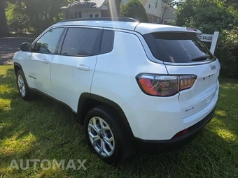 2025 Jeep Compass Latitude - miniatura 6