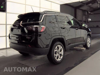 2025 Jeep Compass Latitude - miniatura 4