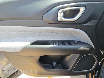2025 Jeep Compass Latitude - miniatura 9