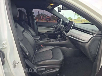 2025 Jeep Compass Latitude - miniatura 18
