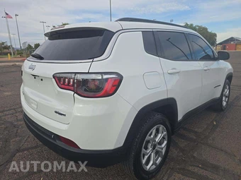 2025 Jeep Compass Latitude - miniatura 3