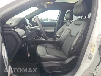 2025 Jeep Compass Latitude - miniatura 13