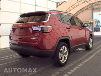 2025 Jeep Compass Latitude - miniatura 4