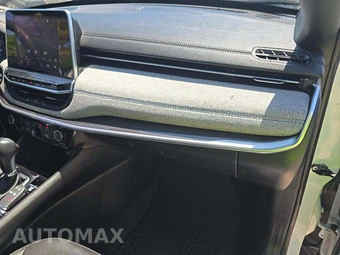 2025 Jeep Compass Latitude - miniatura 19