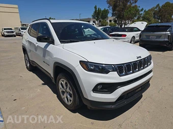 2025 Jeep Compass Latitude - miniatura 4
