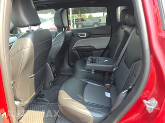 2025 Jeep Compass Latitude - miniatura 13