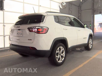 2025 Jeep Compass Latitude - miniatura 4