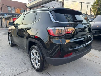 2025 Jeep Compass Latitude - miniatura 10