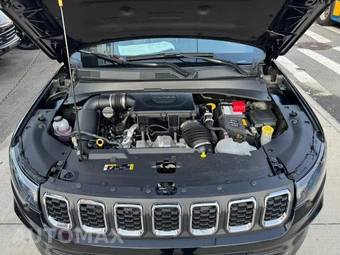 2025 Jeep Compass Latitude - miniatura 30