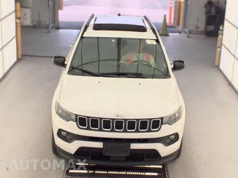 2025 Jeep Compass Latitude - miniatura 2